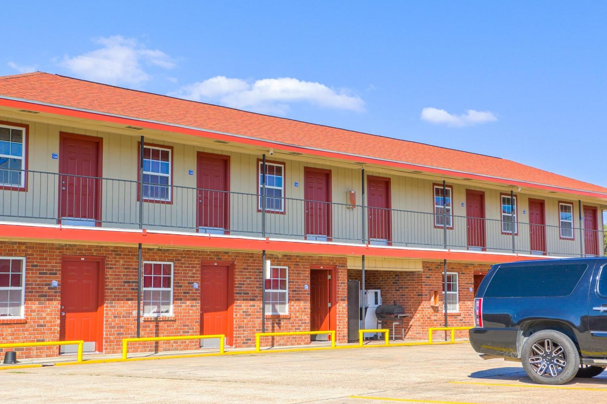 Economy Inn By Oyo Lockport Near Houma エクステリア 写真