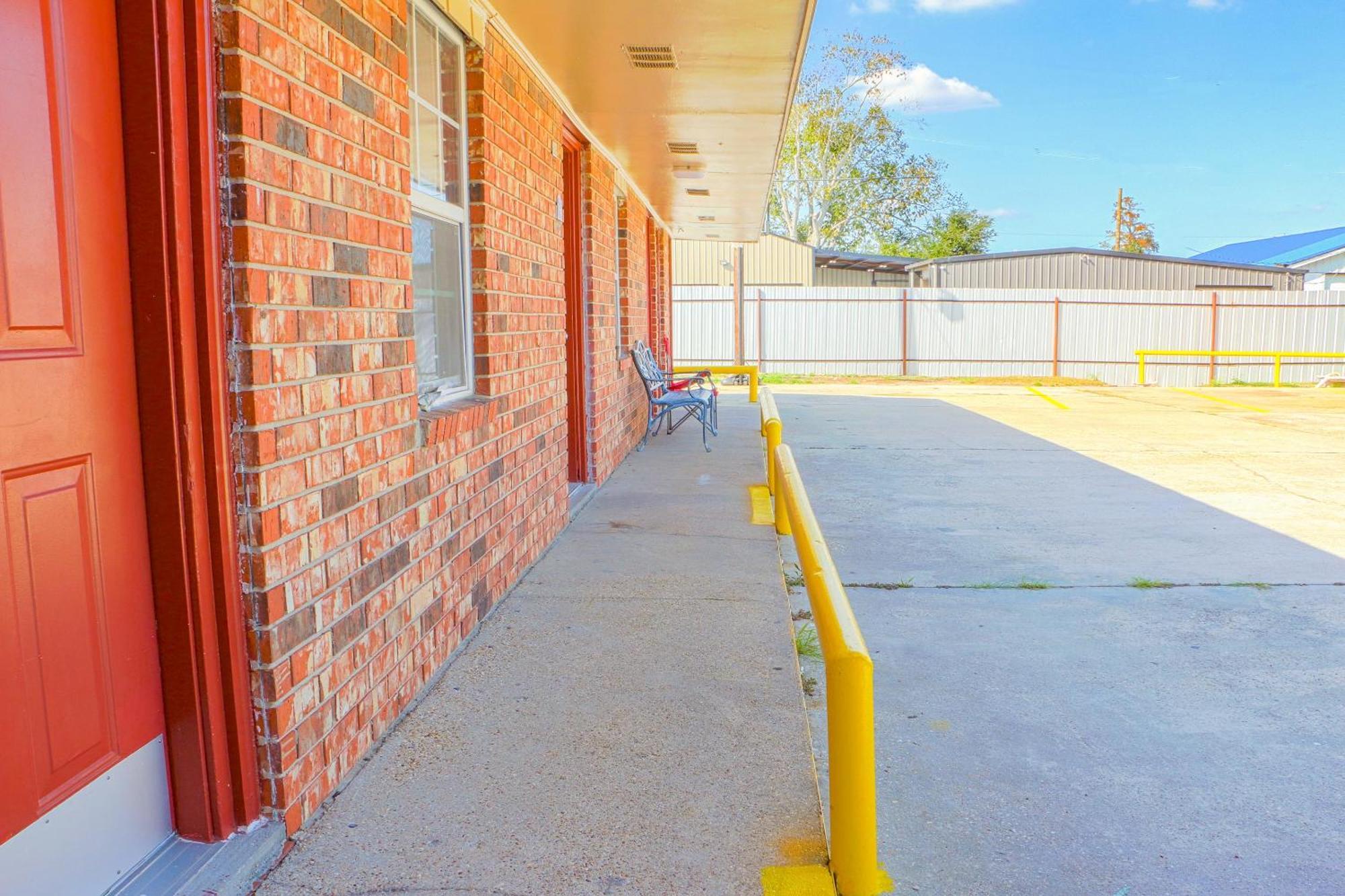 Economy Inn By Oyo Lockport Near Houma エクステリア 写真